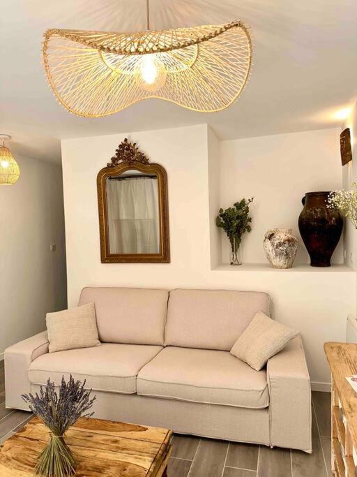 Lou Paseo : Appartement Brocante Centre Historique LʼIsle-sur-la-Sorgue Eksteriør billede